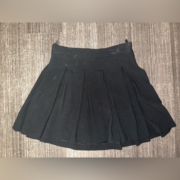 Babaton black skirt from aritzia size 4 - Picture 1 of 2